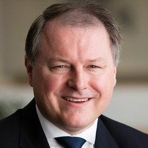 Stockland CEO to retire as commercial property portfolio drops in value Stockland CEO to retire as commercial property portfolio drops in value